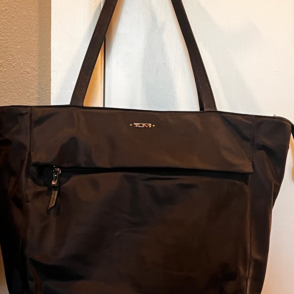Tumi Sleek Black Carryall